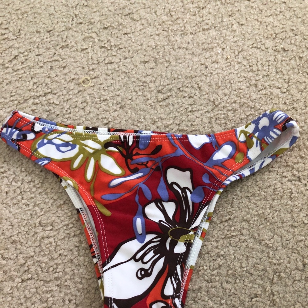 Brazilian bikini bottoms